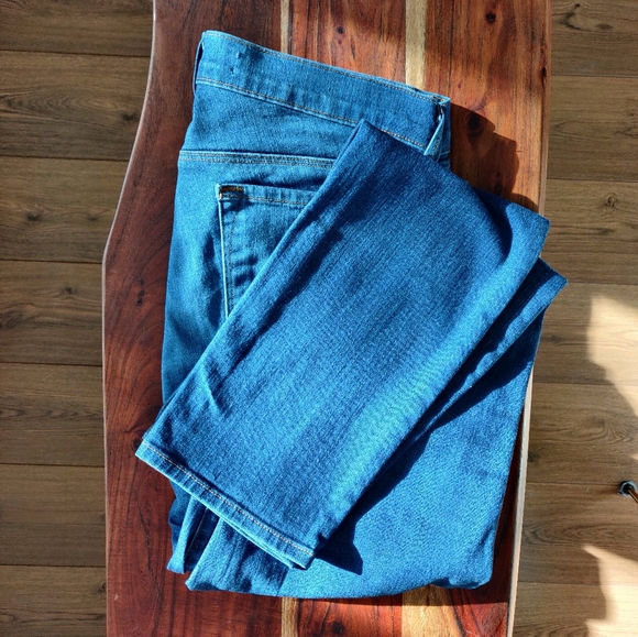 J Brand Mid-rise Jeans - Picture 6 of 8